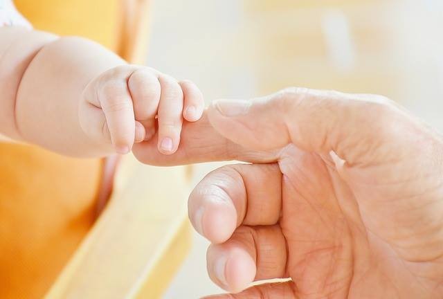 La Vicenda Giuridica di Charlie Gard e dei suoi genitori